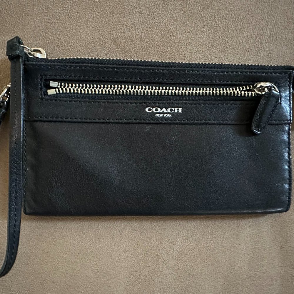 Coach Wristlet in Black